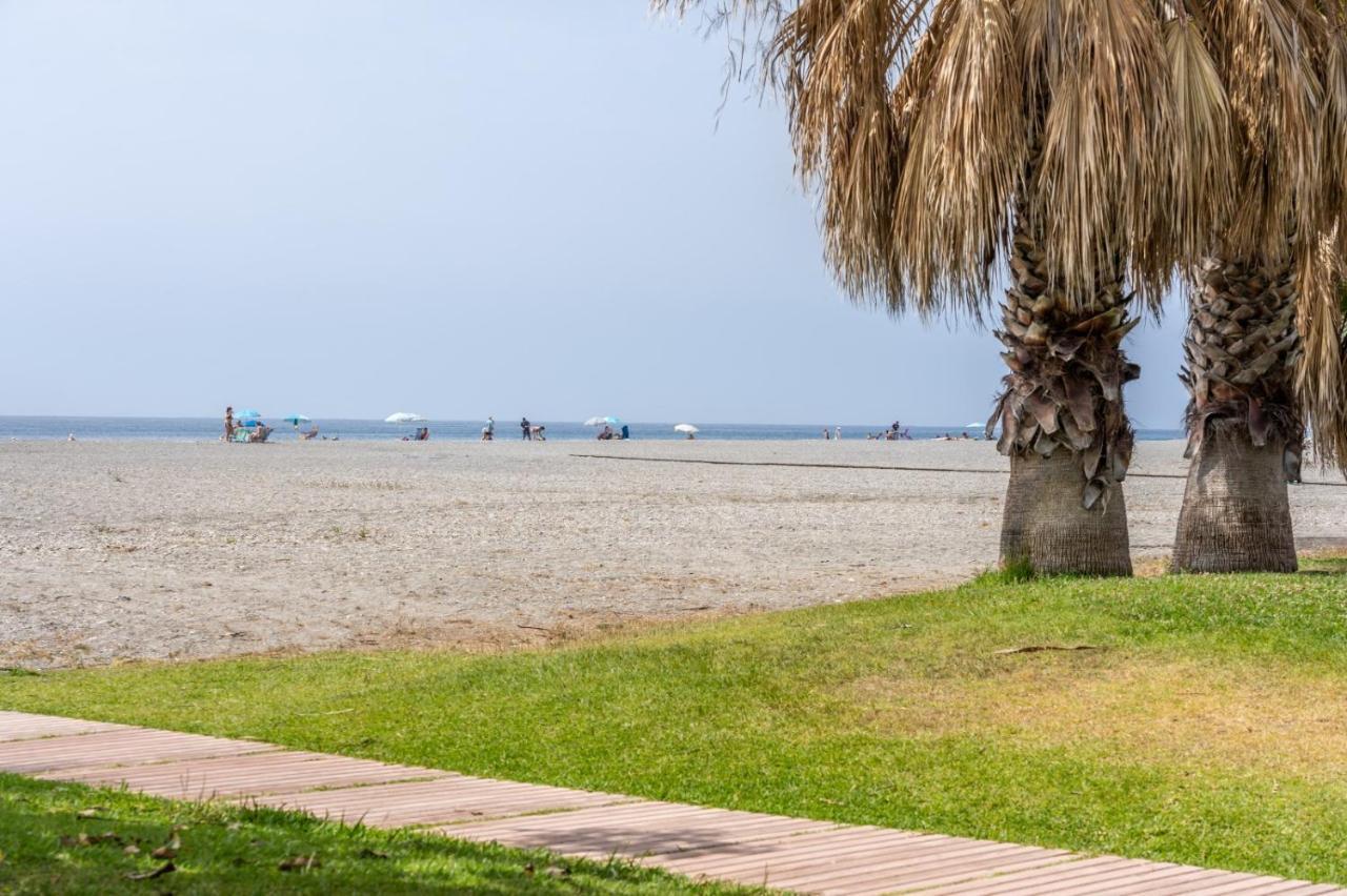 Lujo Frente Al Mar. Luxury On The Beachfront. Motril Bagian luar foto